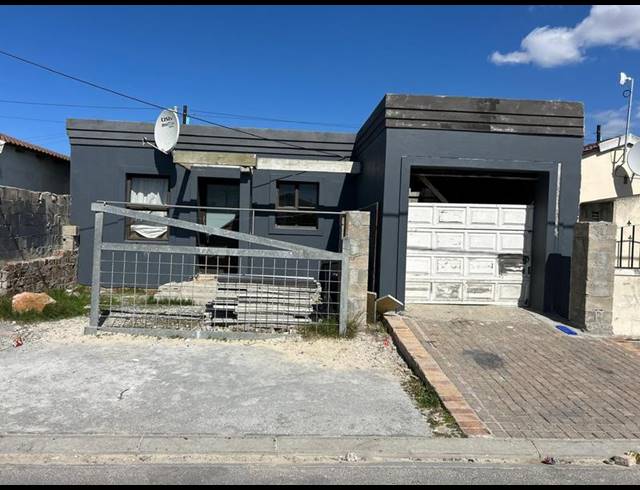 2 BEDROOM HOUSE FOR SALE IN MFULENI